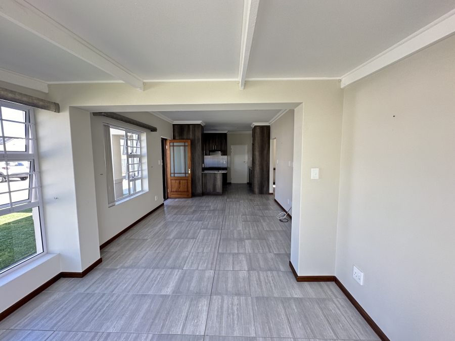 1 Bedroom Property for Sale in Heiderand Western Cape